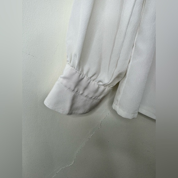 Vintage Eaton Secretary Peter Pan Collar Pleated Blouse Ruffle cuffs 12 - Picture 3 of 6